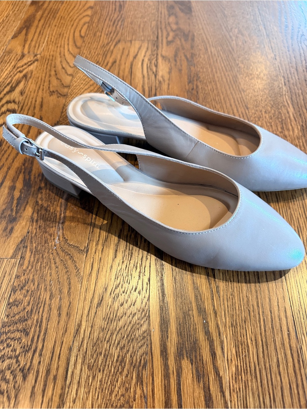 Easy Spirit NWOT neutral Pointed-Toe Slingback flat comfy  8.5
